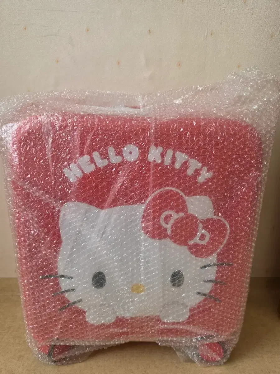https://media.bunjang.co.kr/product/410946590_1_1780109772_w{res}.jpg